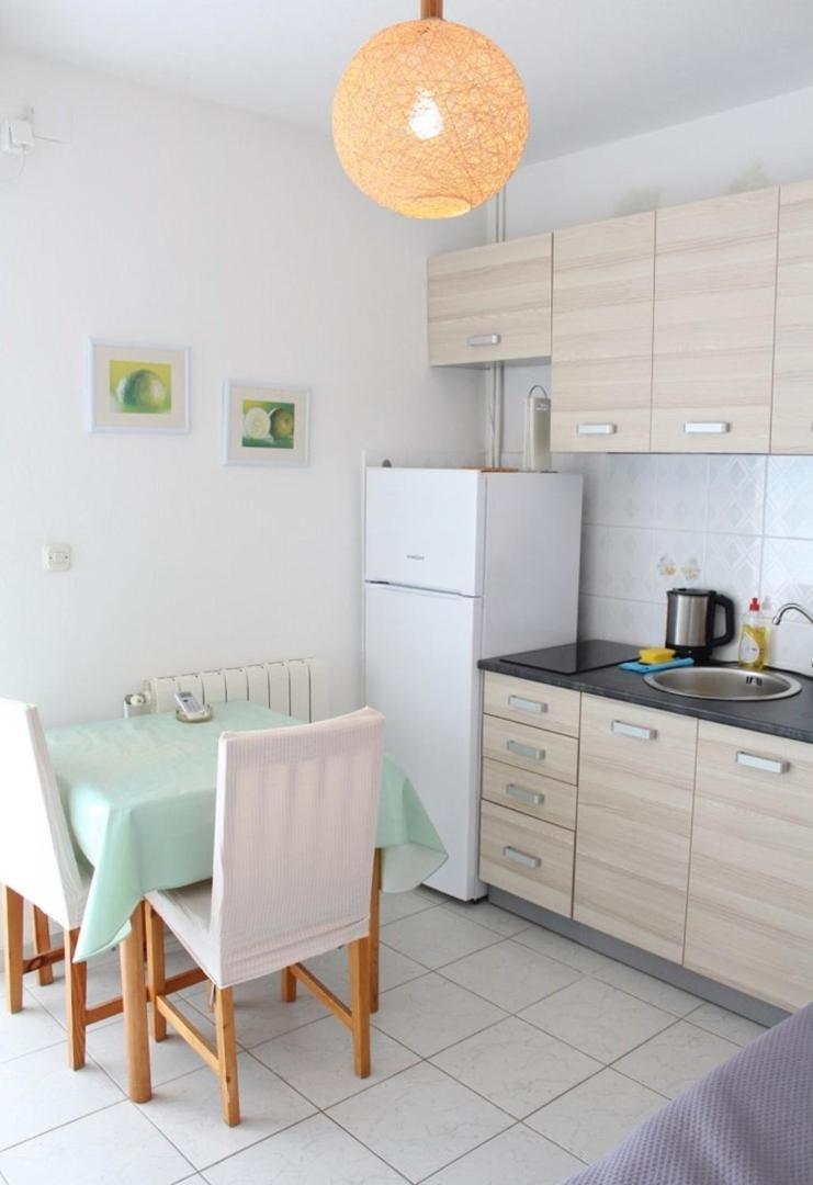 Apartment Bajuti Primošten Esterno foto