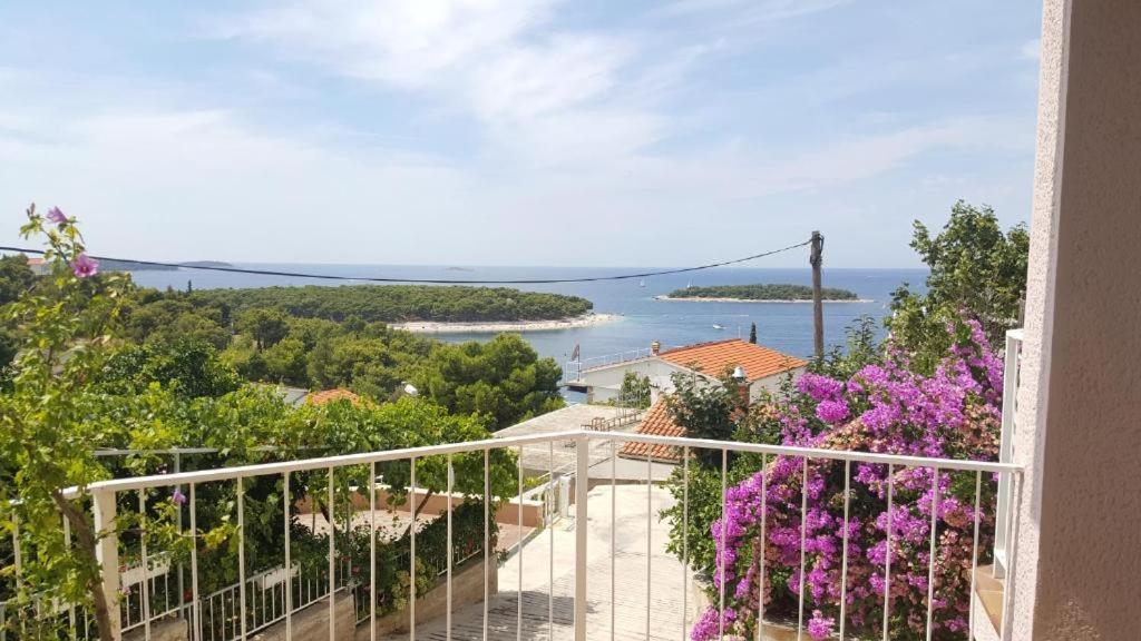 Apartment Bajuti Primošten Esterno foto